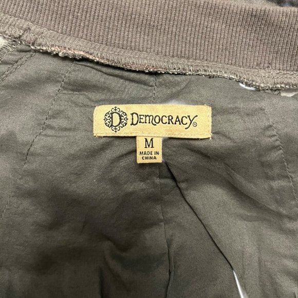 Democracy Camo Butterfly Jacket Size Medium - Picture 3 of 6